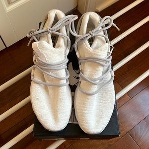 Sorrel white knit shoes